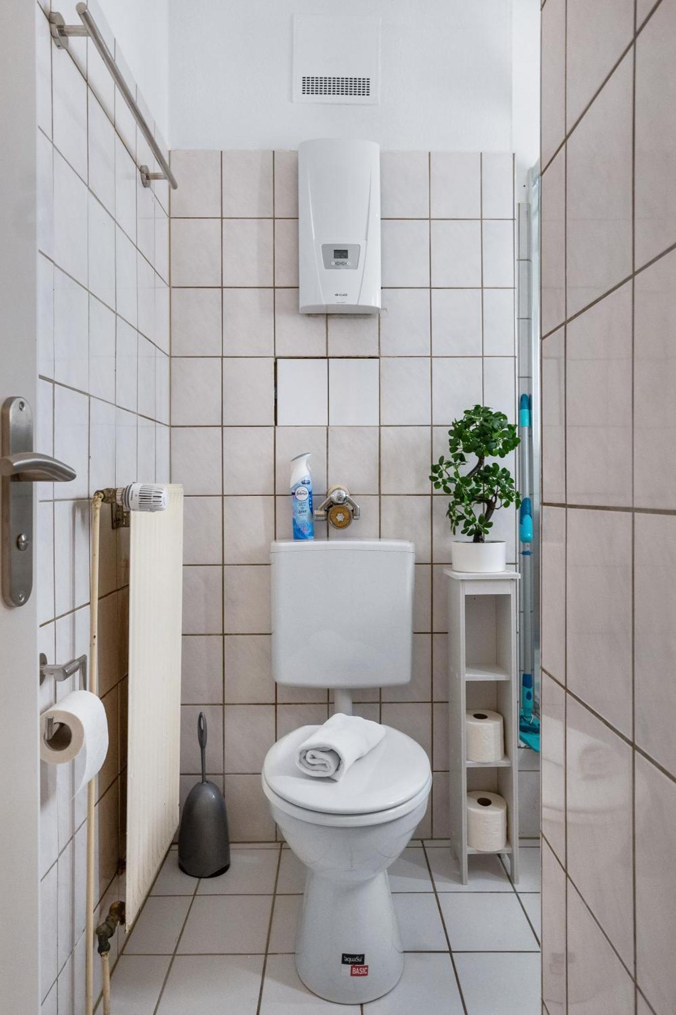 Messe, Monteure, Budget - Einfache Komfortable 2 Personen Wohnung Duisburg Eksteriør billede