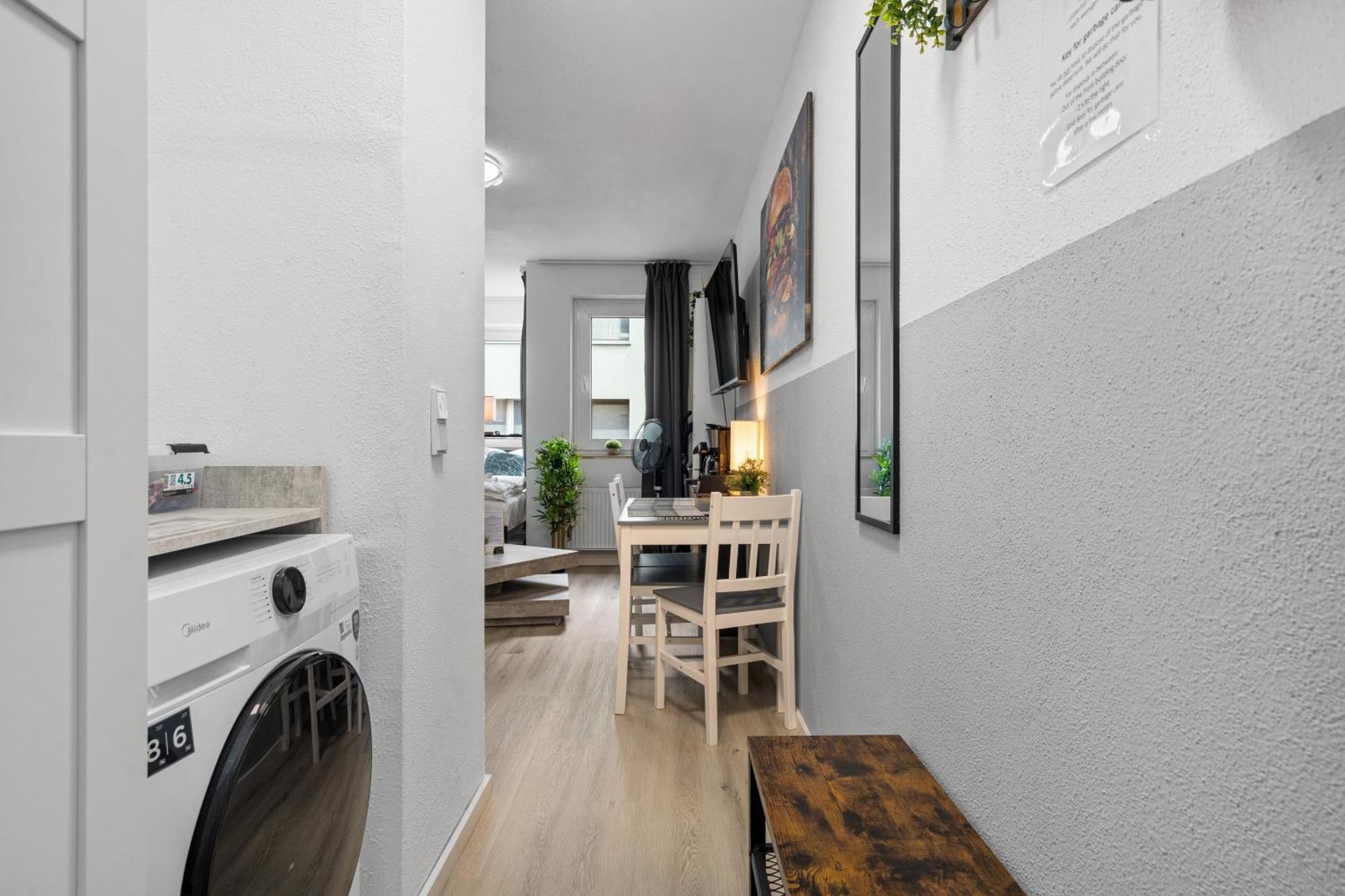 Messe, Monteure, Budget - Einfache Komfortable 2 Personen Wohnung Duisburg Eksteriør billede